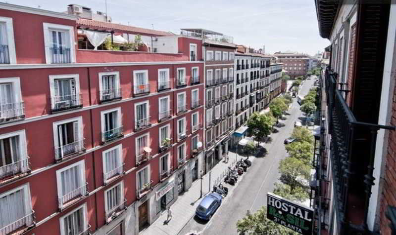 Hostal Gallardo Madrid Exterior photo